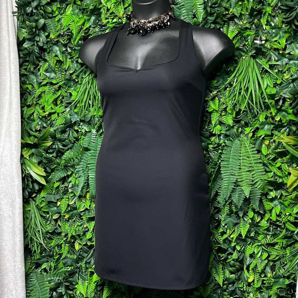 White Fox Dress Large Black Sweetheart Neckline Bodycon Mini NWT 4170